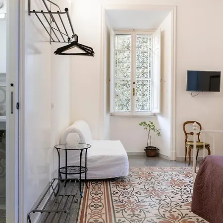 Bed & Breakfast Domus Aurea