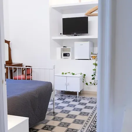 Domus Aurea Bed & Breakfast