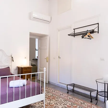 Domus Aurea Bed & Breakfast Rome