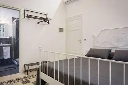Bed & Breakfast Domus Aurea Řím